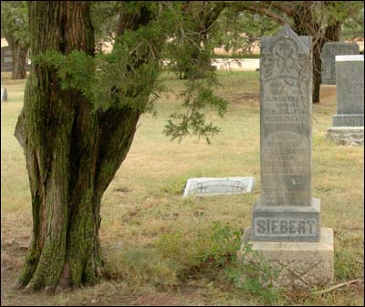 Gravestones of Abraham, Hanna, and Louisa Siebert in Pawnee Rock's cemetery. Photo copyright 2008 by Leon Unruh.