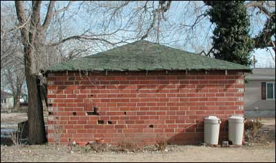 Garage once owned by the Carpenter family. It was shingled by the Unruhs. Copyright 2005 Leon Unruh.