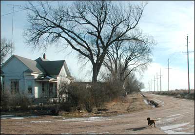 Home of Chet and Doris Spreier in Pawnee Rock. Photo copyright 2005 by Leon Unruh.