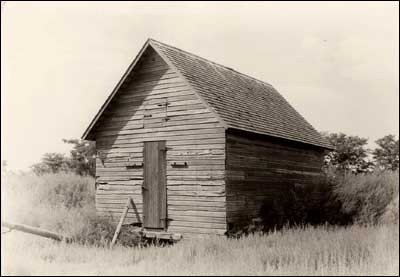 Granary on the farm of Otis and Lena Unruh of Pawnee Rock. Photo copyright 1974 by Leon Unruh.