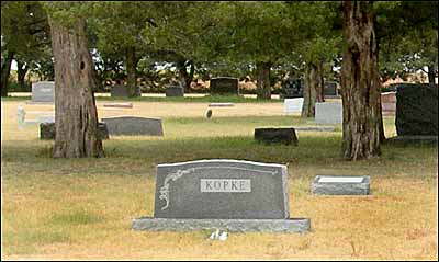 Grave marker of Otto and Josephine Kopke in the Pawnee Rock cemetery. Photo copyright 2006 by Leon Unruh.