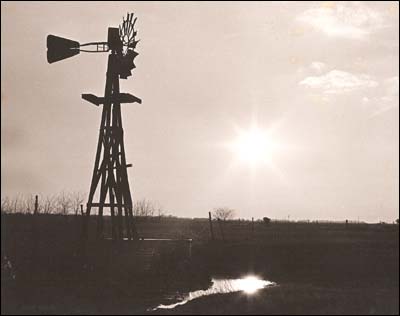 Wooden windmill. Photo copyright 1975 by Leon Unruh.