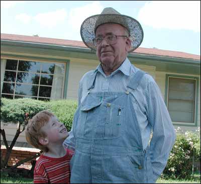 Elgie Unruh and Sam, 2005. Photo copyright by Leon Unruh.