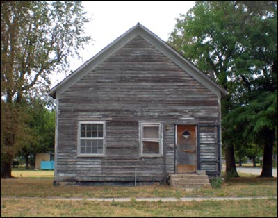 House in southwest corner of Santa Fe Avenue and Rock Street. Photo copyright 2011 by Leon Unruh.