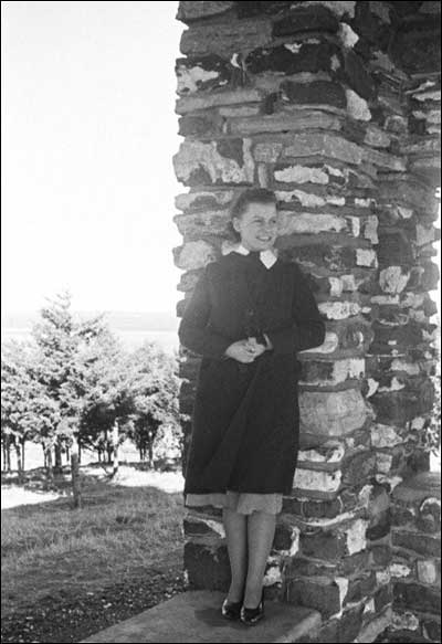 Elaine at Pawnee Rock. Photo by Willard Schmitt, 1938. Photo copyright 1938 by Willard Schmitt.