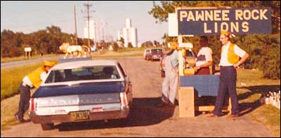 Gerhard Peters at the Lions Club coffee stand at the historical marker, Labor Day 1973. Photo copyright 2007 by Leon Unruh.