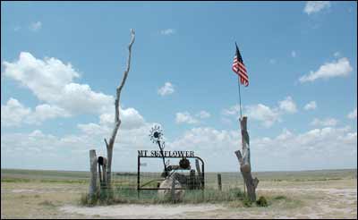 Mount Sunflower, Kansas' highest point. Photo copyright 2005 by Leon Unruh.