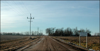 The road south on the west edge of Pawnee Rock. Photo copyright 2007 by Leon Unruh.