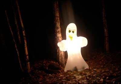 Spooky. Photo copyright 2007 by Leon Unruh.